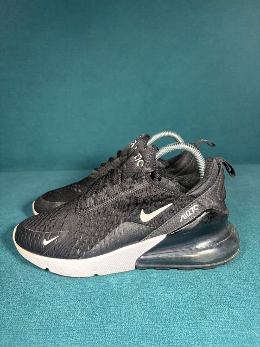 Nike Air Max 270 Triple Black Womens Size 8 Running Shoes AH6789-001